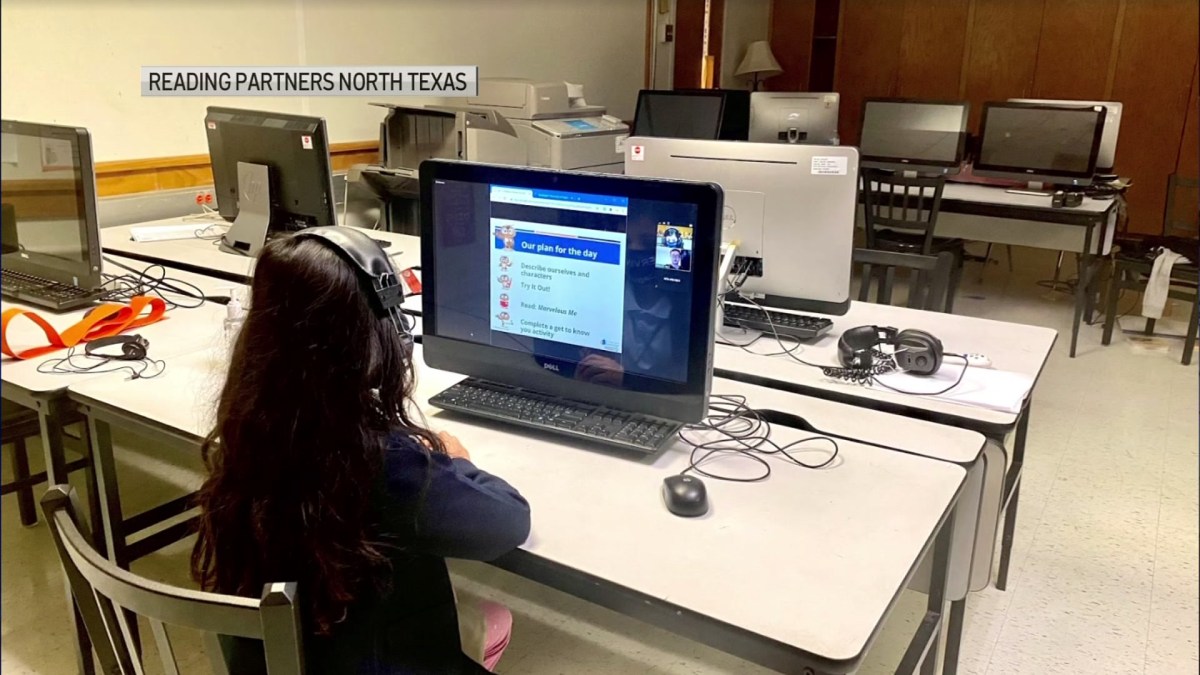 Students Become Virtual Volunteers to Help Younger Kids Read - Vimarsana News