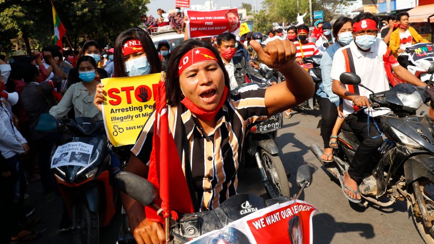 Myanmar Protests In 2nd Week With Neither Side Backing Down Nbc 5 Dallas Fort Worth