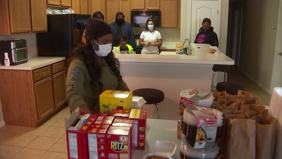 Denton Food Truck Owner Serves Free Hot Meals During RecordCold