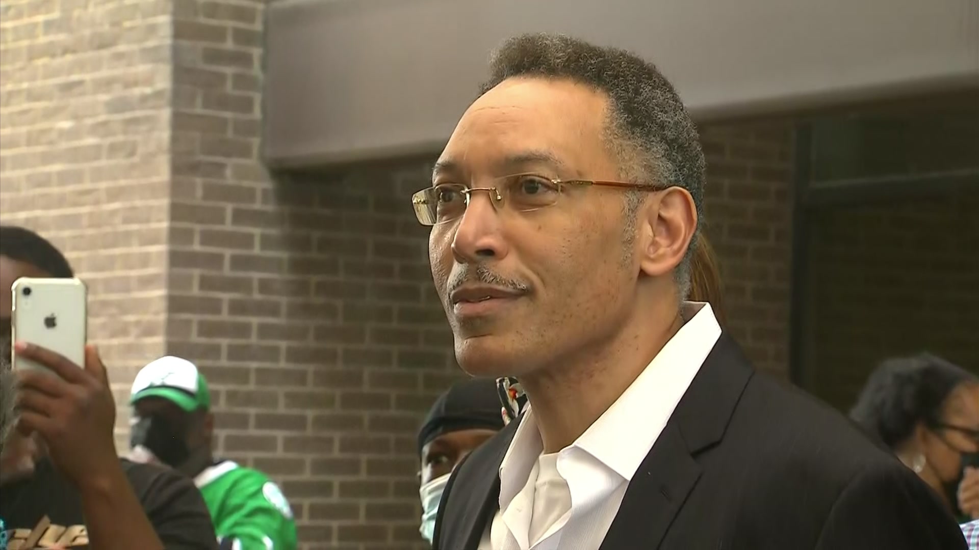 Wrongfully Convicted Dallas Man Released After 34 Years In Prison – NBC ...