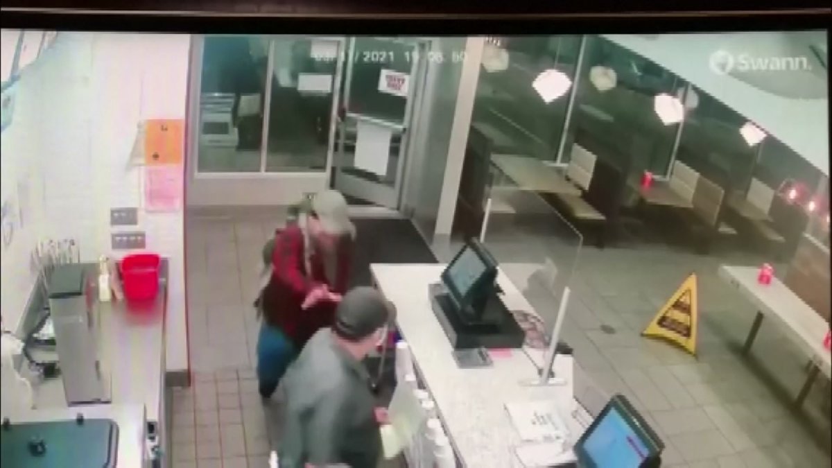 Texas Man Who Refused Mask Arrested for Restaurant Stabbing - Vimarsana News