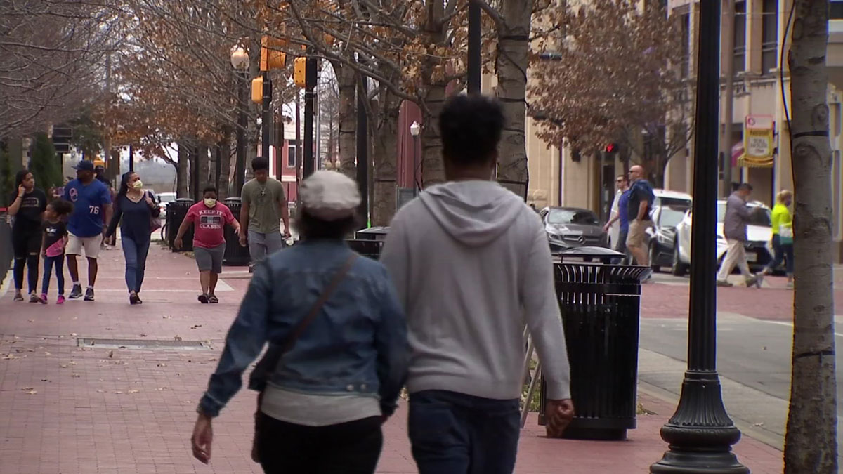 Is it safe to walk downtown Fort Worth? Is it safe to walk downtown Fort Worth?