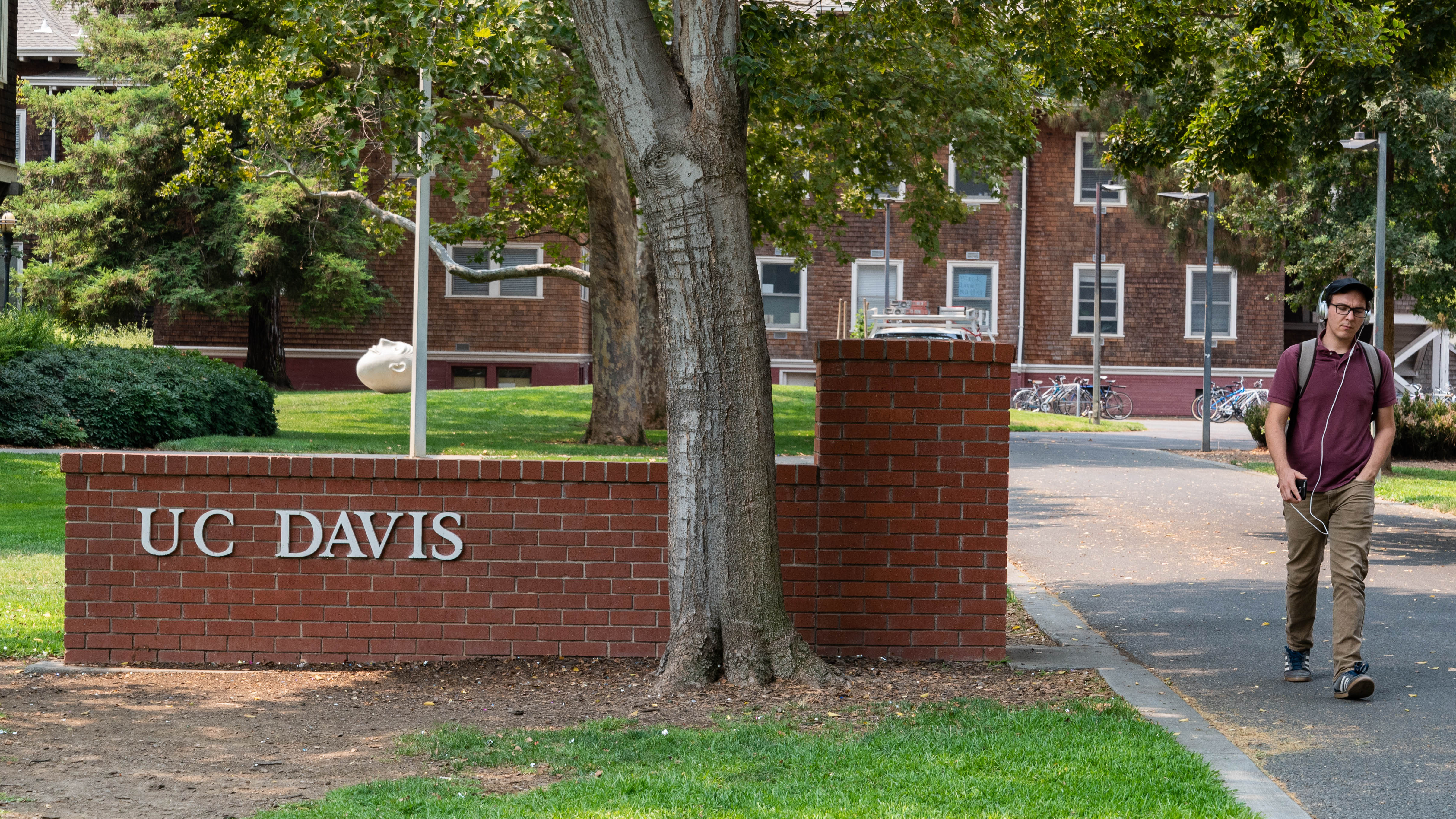 California University Offering Students 75 for ‘Staycation’ to Avoid