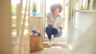 New Batch of $1,400 Stimulus Checks Includes ‘Plus-Up’ Payments to Those Eligible for More Money