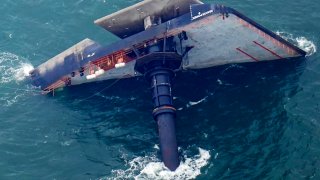 US Overturned Boat Rescue