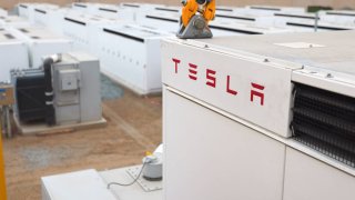 A Tesla Megapack in Moss Landing, California