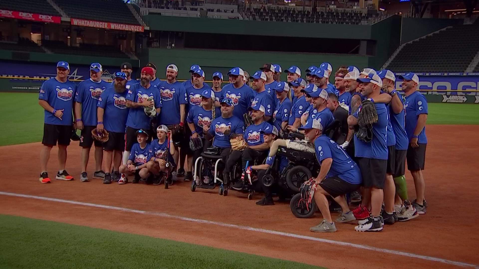 Celebrity softball game benefits veterans and first responders 