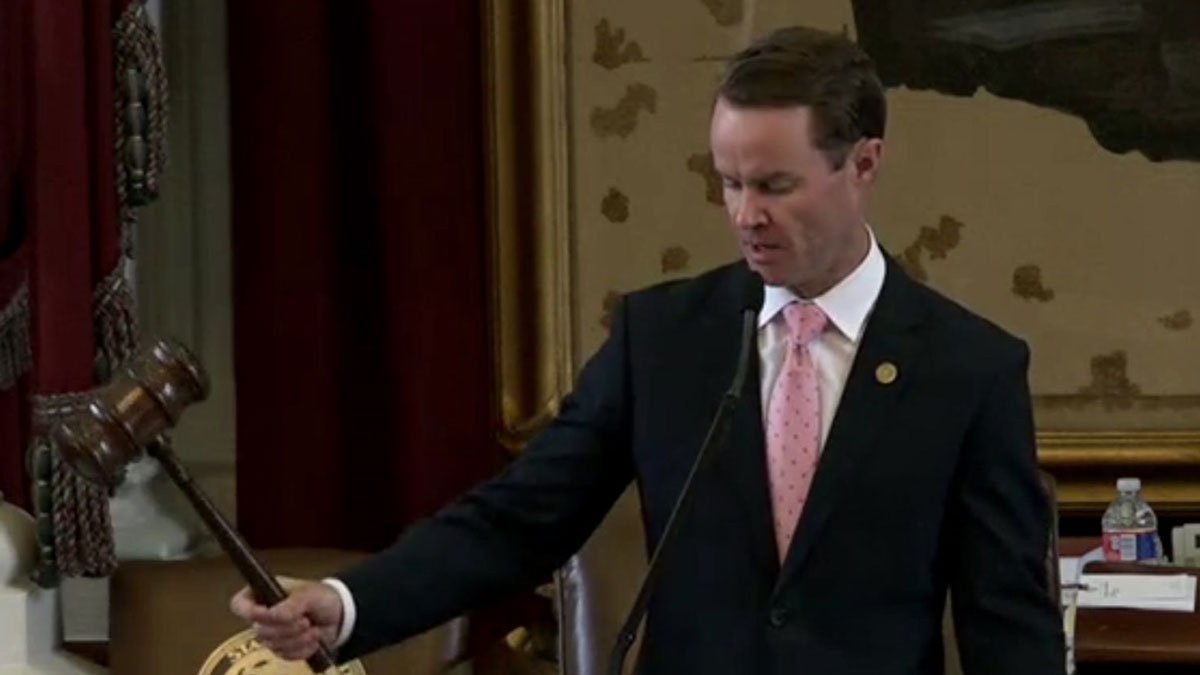Texas Lt. Gov., House Speaker's public quarrel over political donations leads to calls for resignation – NBC 5 Dallas-Fort Worth - Vimarsana News