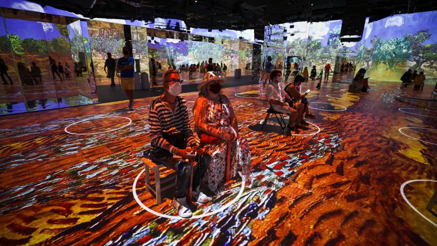 Customers Complain About Immersive Van Gogh Exhibit In Dallas NBC 5 Customers Complain About Immersive Van Gogh Exhibit In Dallas NBC 5