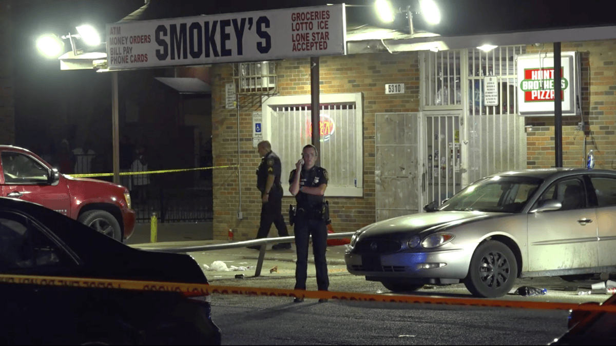 3 Shot, 1 Run Over Outside Fort Worth Convenience Store – NBC 5 Dallas ...