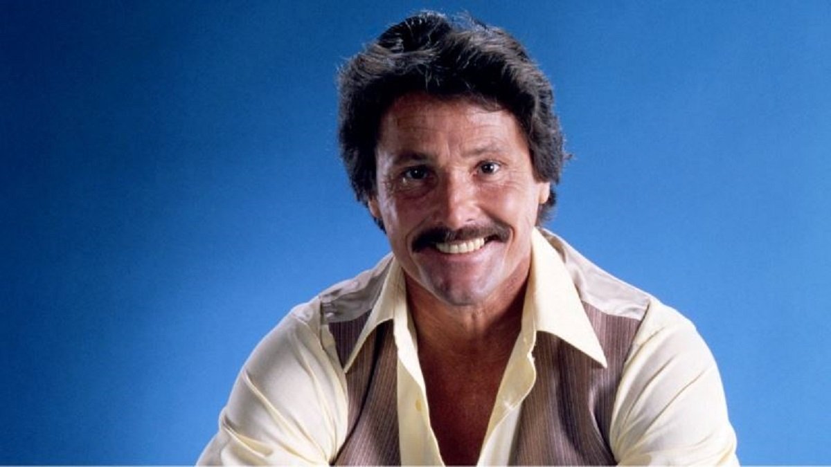 'Laredo' Actor William Smith Dies; Played Cowboys, Brawlers – NBC 5 Dallas-Fort Worth - Vimarsana News
