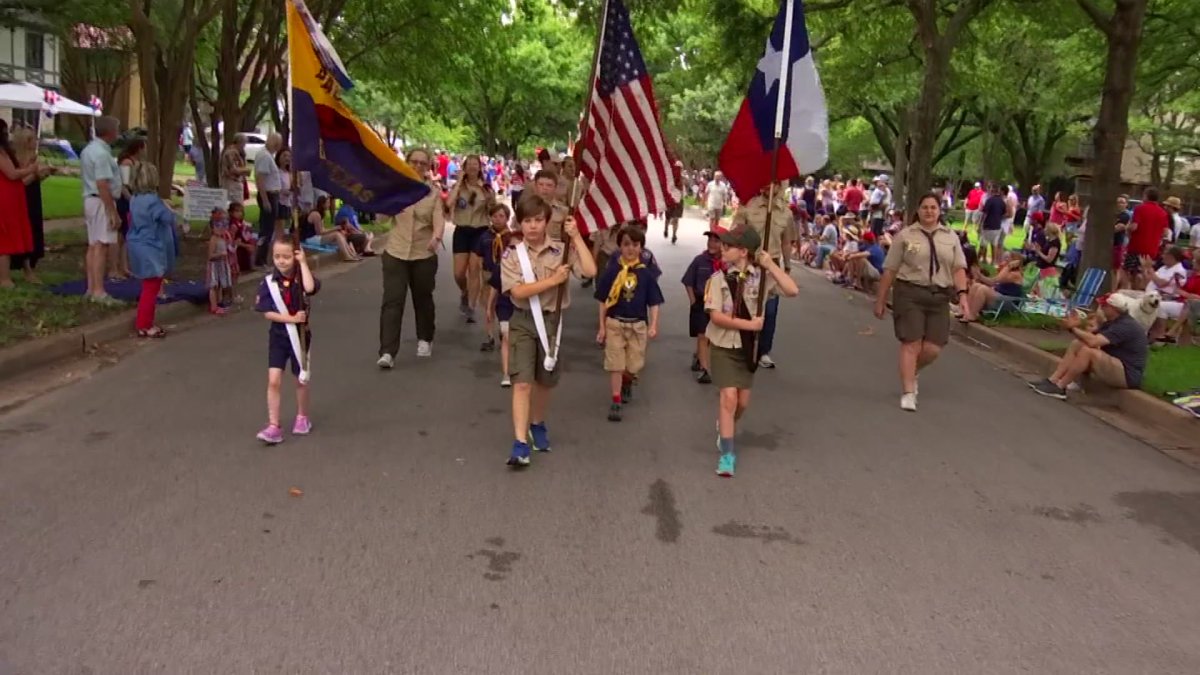 Lakewood Fourth of July Parade Returns After Pandemic Hiatus NBC 5