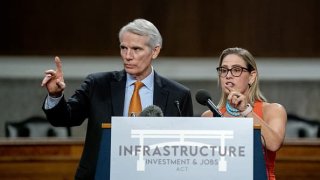 Sen. Rob Portman Sen. Kyrsten Sinema news conference