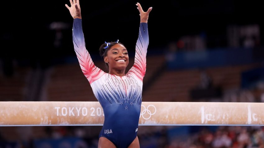 Biles Overcomes ‘Twisties' to Win Bronze in Balance Beam