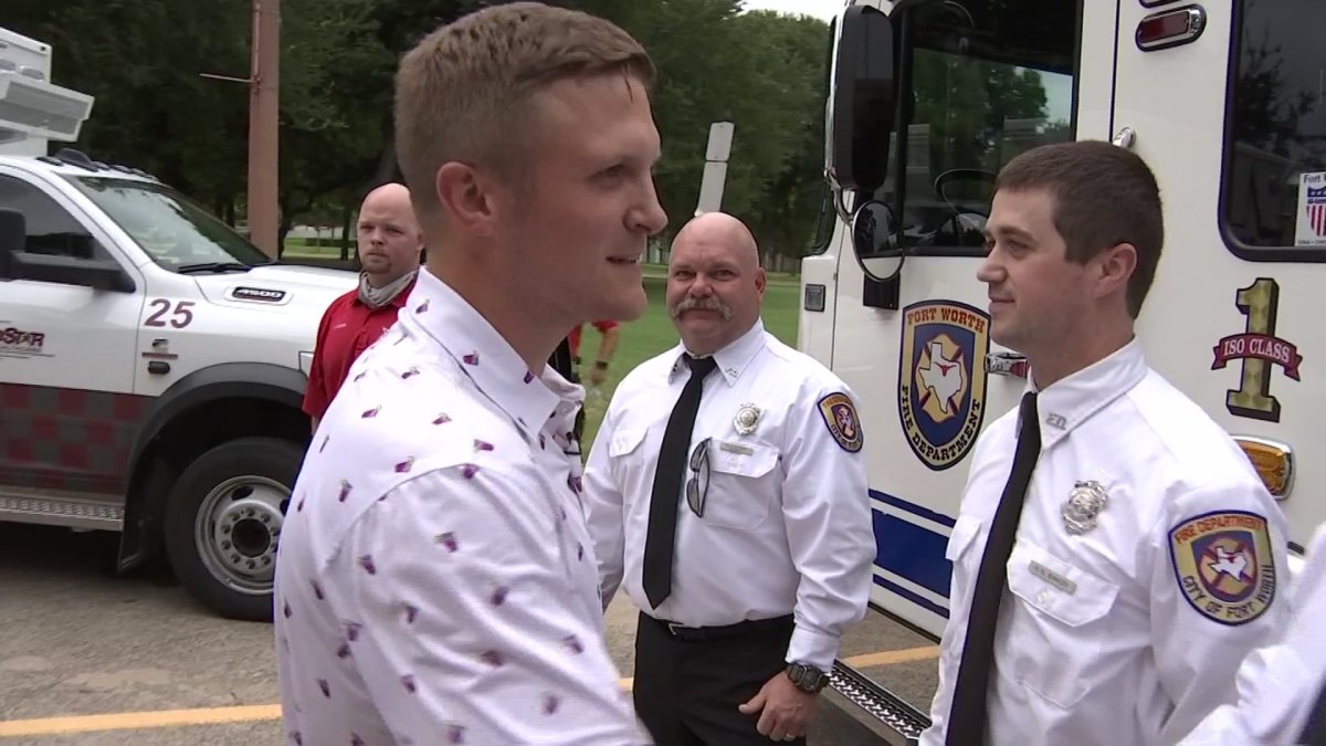 Man Reunites With First Responders Who Saved His Life at Cowtown Marathon - Vimarsana News