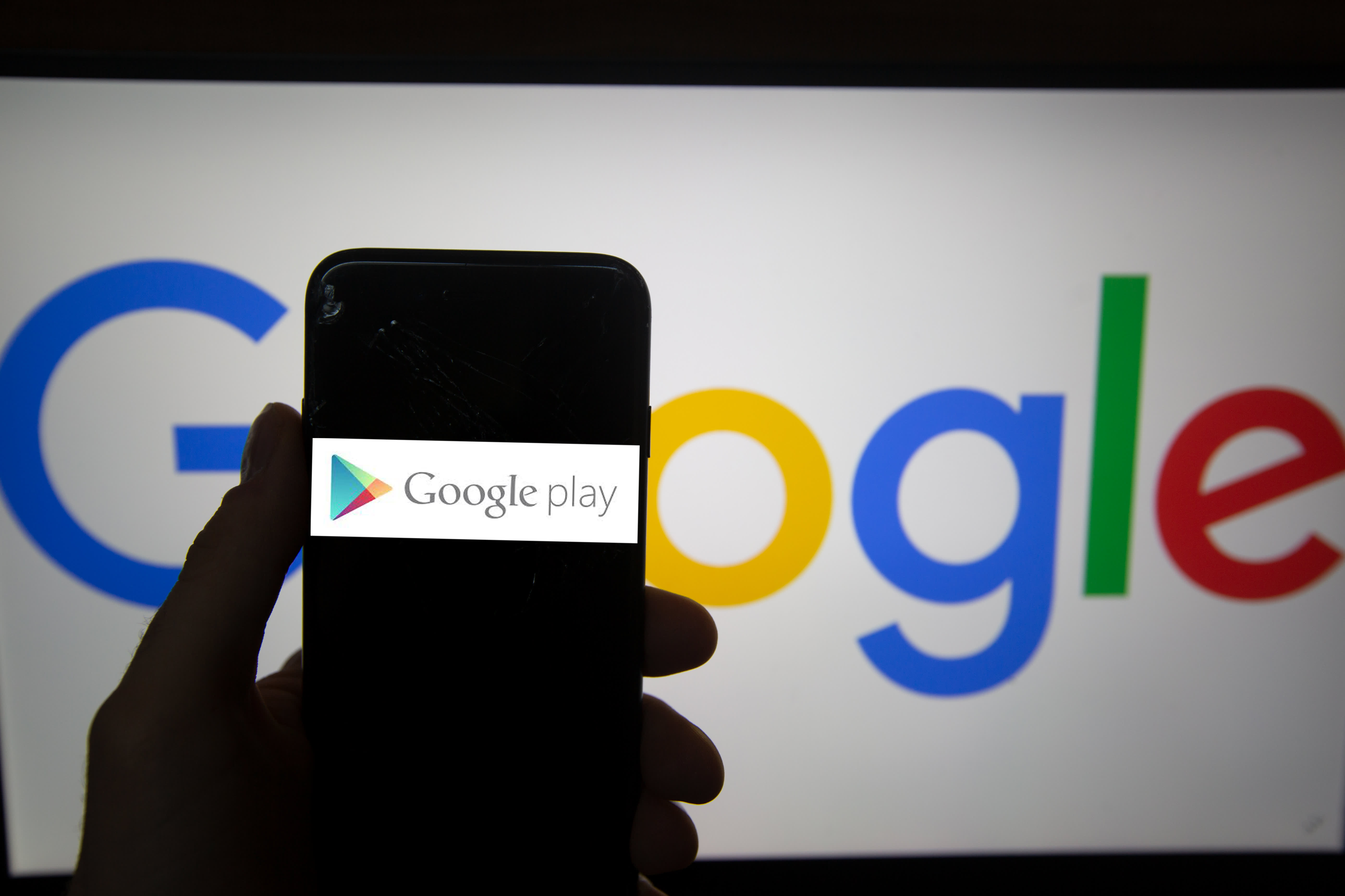 Google reaches tentative settlement with all 50 states over alleged
app store monopoly