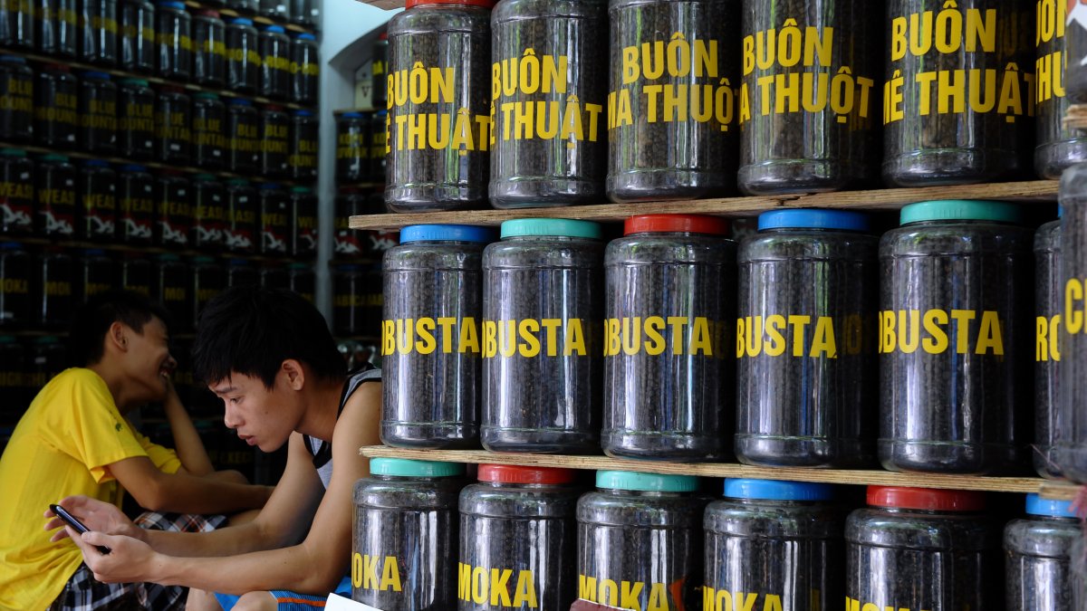 Covid Lockdown in Vietnam Could Keep Coffee Prices 'Relatively High' Through 2022 – NBC 5 Dallas-Fort Worth - Vimarsana News
