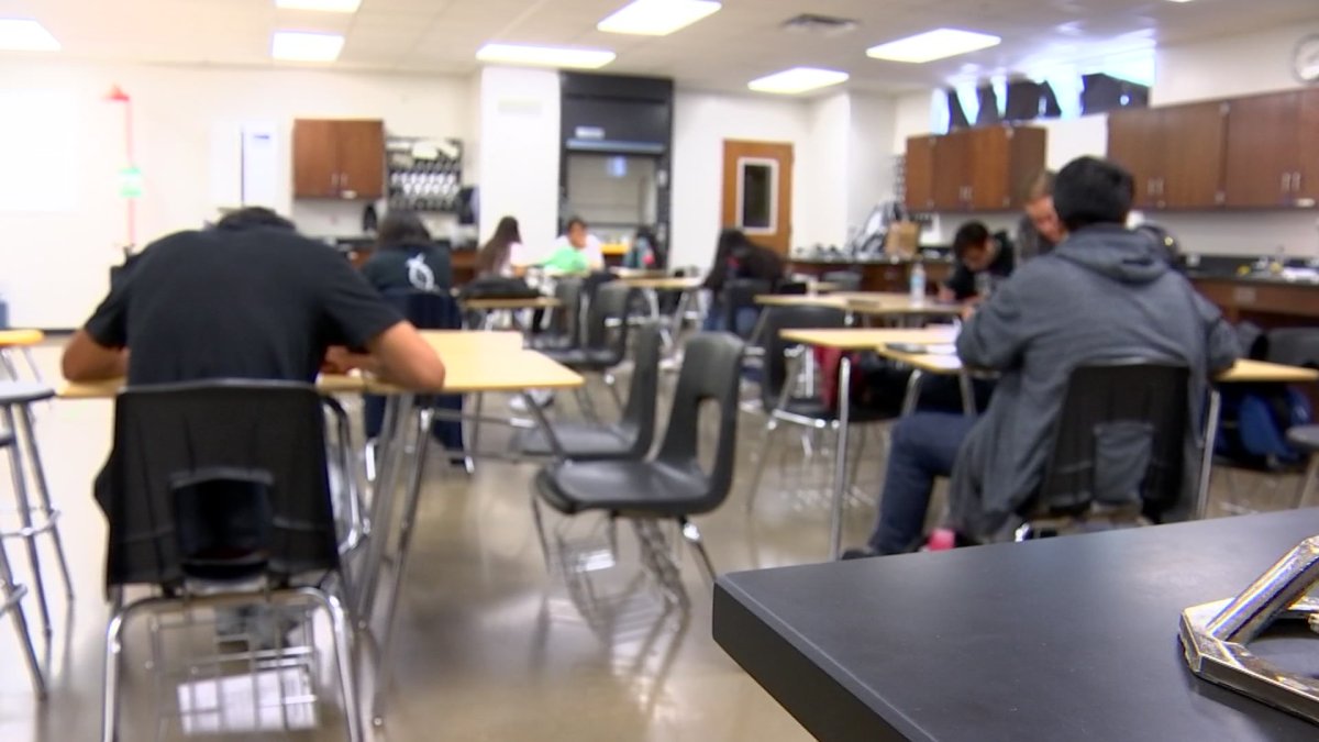 School Counselors Busier Thanks to Pandemic Pressure NBC 5 Dallas