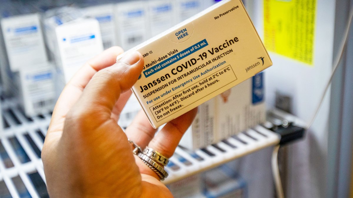 FDA Grapples With Timing for J&J Vaccine Booster – NBC 5 Dallas-Fort Worth FDA Grapples With Timing for J&J Vaccine Booster – NBC 5 Dallas-Fort Worth