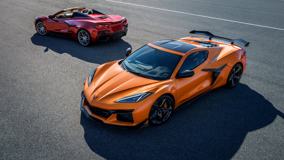 GM Unveils New High-Performance Chevy Corvette Z06 Ahead of EV Push - Vimarsana News
