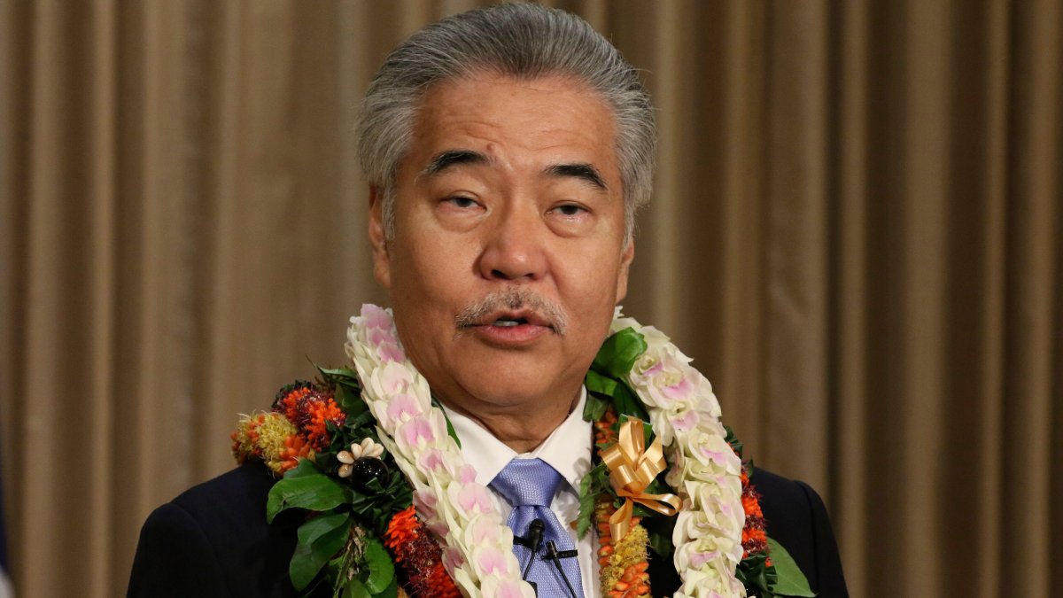 Hawaii’s Governor Welcomes Travelers as COVID Counts Drop – NBC 5 Dallas-Fort Worth Hawaii’s Governor Welcomes Travelers as COVID Counts Drop – NBC 5 Dallas-Fort Worth