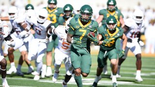 Baylor Bears RB Abram Smith (7) runs for yardage during game between the Texas Longhorns and the Baylor Bears on Oct. 30, 2021 at McLane Stadium in Waco, Texas.