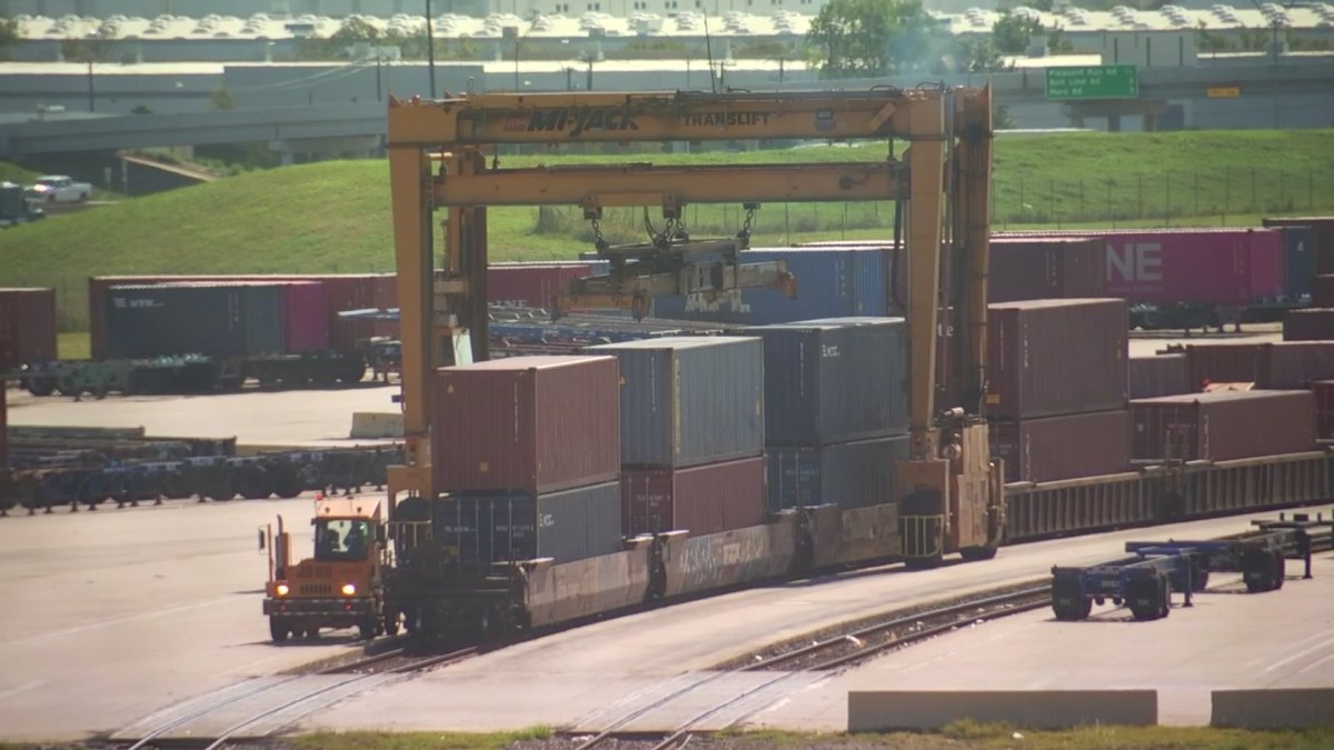 Holiday Expectations for DFW Shipping Hub – NBC 5 Dallas-Fort Worth Holiday Expectations for DFW Shipping Hub – NBC 5 Dallas-Fort Worth