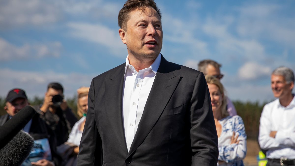 Tesla Will Pay Ukrainian Employees for Up to 3 Months If They Are Conscripted to Fight - Vimarsana News