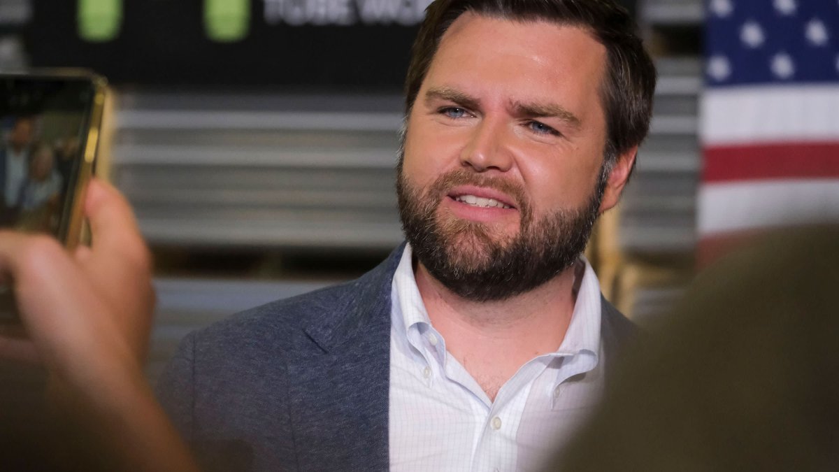 J.D. Vance, an Ally of Tech Investor Peter Thiel, Made Almost $1 Million in the Period Before He Launched His Ohio Senate Campaign - Vimarsana News