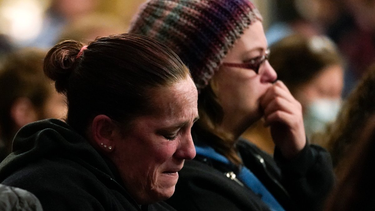 Oxford High School Shooting in Michigan Leaves 3 Dead and 8 Wounded ...
