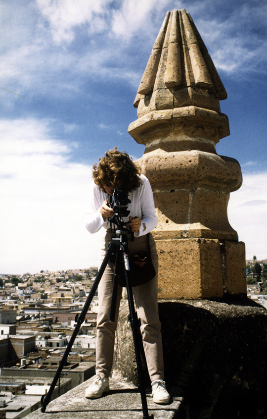 Carolyn Brown photographing