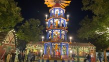 Dallas Arboretum Christmas Pyramid