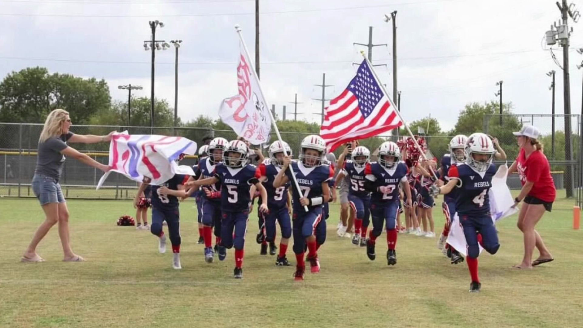 Nearly 200 kids ready to kick off new youth flag football league in Quincy  this August - Muddy River Sports