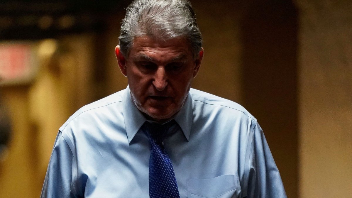 Corporate Donations to Sen. Joe Manchin's PAC Surged as He Fought President Biden's Agenda - Vimarsana News