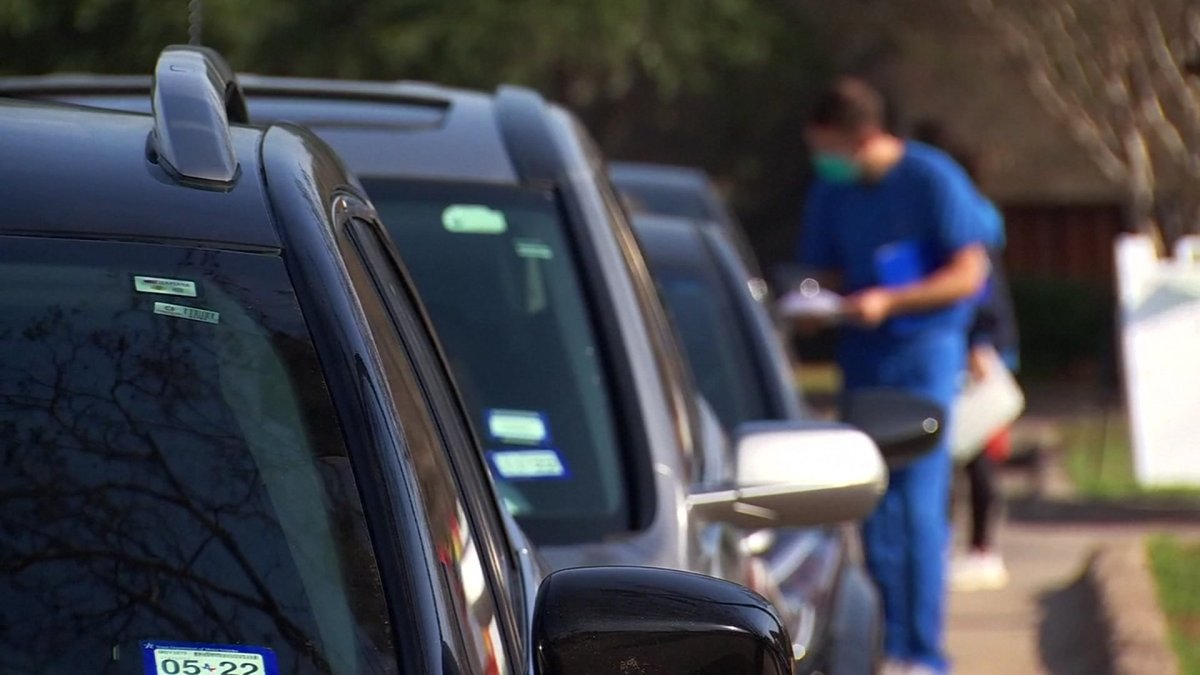 Drive-Thru COVID Testing Sites Busy on Christmas Eve - Vimarsana News