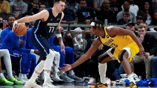 Dallas Mavericks v Indiana Pacers