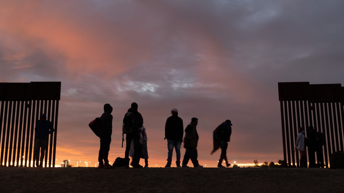 Nearly 600K Migrants Released Inside US Since 2021 With No Immigration ...