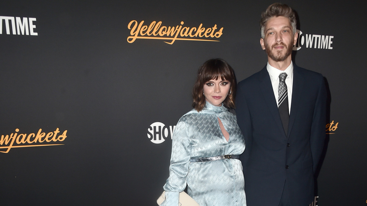 Christina Ricci Gives Birth, First Baby With Husband Mark(02)