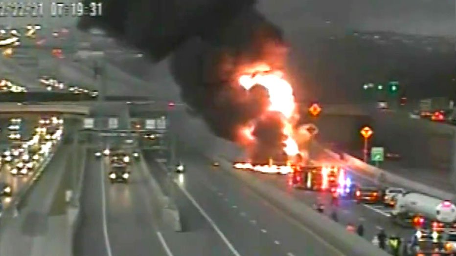 Vehicle Catches Fire During Crash on Loop 820 in North Richland Hills – NBC 5 Dallas-Fort Worth - Vimarsana News