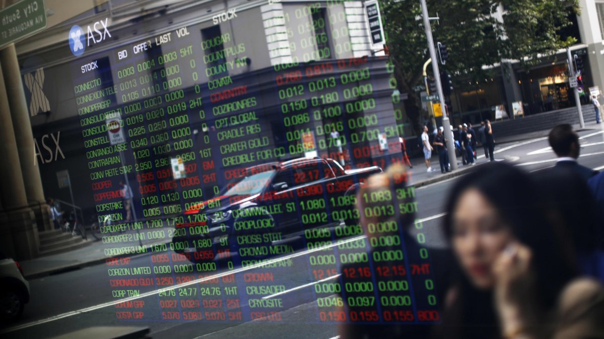 Asia-Pacific Markets Trade Lower as Investors Keep an Eye on Rising Rates and Covid - Vimarsana News