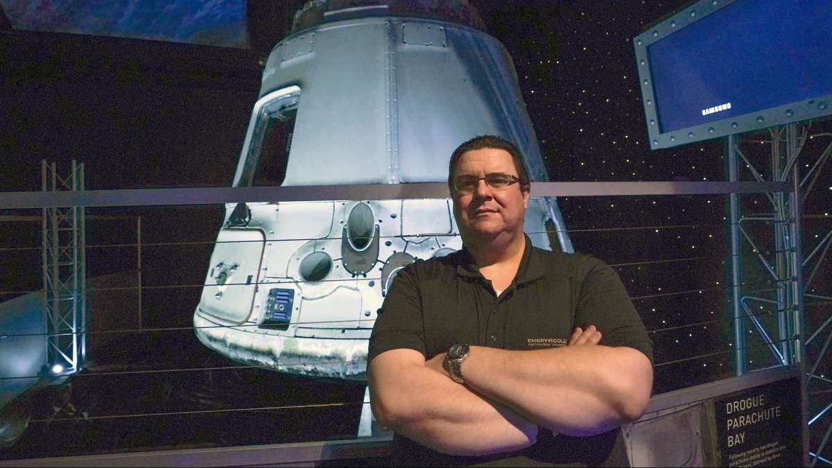 Meet the Man Who Won a Trip to Space and Gave It to a Friend – NBC 5 Dallas-Fort Worth - Vimarsana News