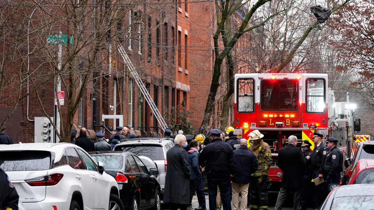 13, Including 7 Kids, Die in Fire at Philadelphia Rowhome Converted Into Apartments – NBC 5 Dallas-Fort Worth - Vimarsana News