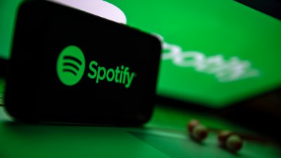 Spotify Is Adding a Content Advisory Warning to Podcasts Discussing COVID-19