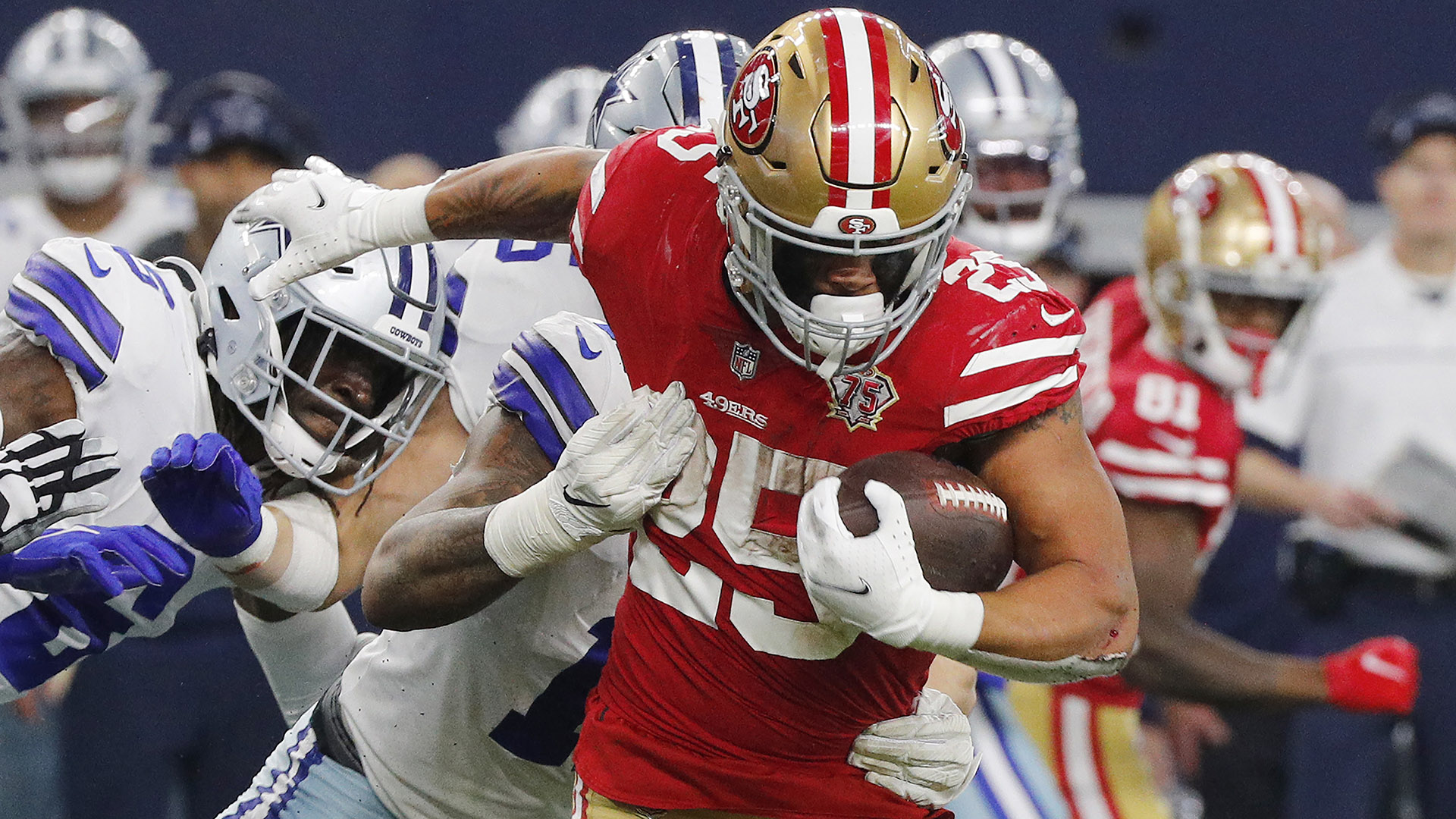 Cowboys Can't Overcome Penalties, Sacks, Lose to 49ers in Wild Card
Round