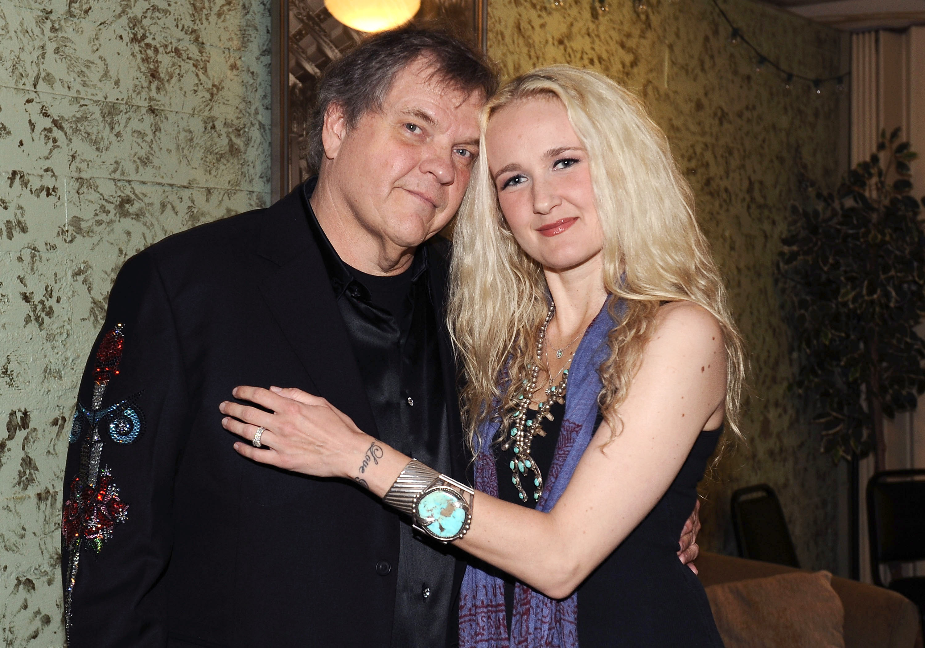 Meat Loaf's Daughter Pens Tribute to Late Musician Dad: "I Love You Always" – NBC 5 Dallas-Fort Worth - Vimarsana News