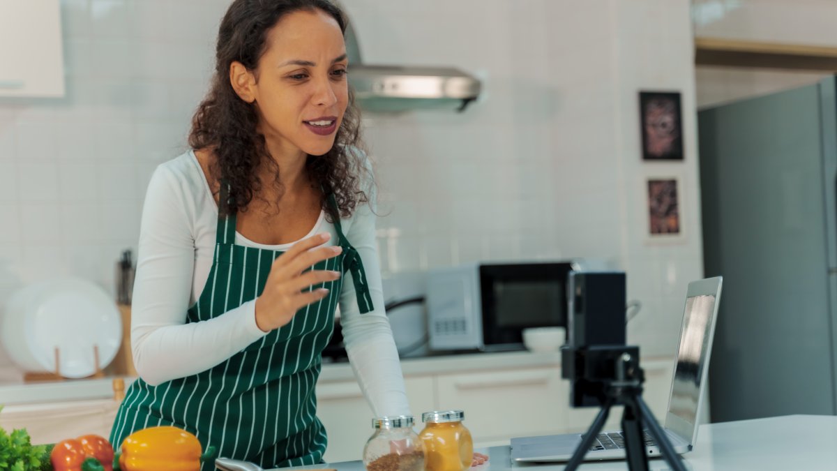 A Nutritionist Shares the Cooking Spice She 'Always Keeps in the Kitchen' for a Strong, Healthy Immune System – NBC 5 Dallas-Fort Worth - Vimarsana News