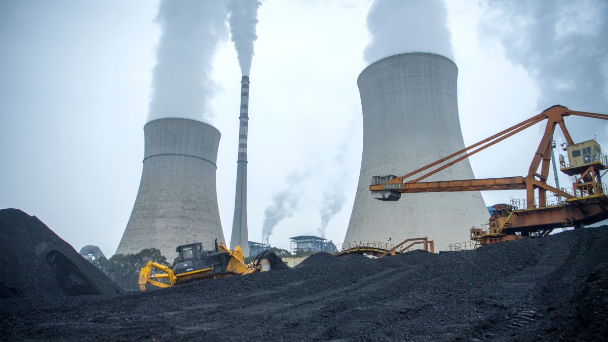 Banks Haven't Quit Coal. Study Says Commercial Lenders Have Channeled $1.5 Trillion to the Industry Since 2019 - Vimarsana News