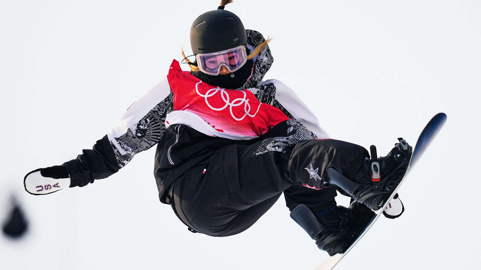 Chloe Kim Defends Olympic Title With Second Gold in Snowboarding Halfpipe
