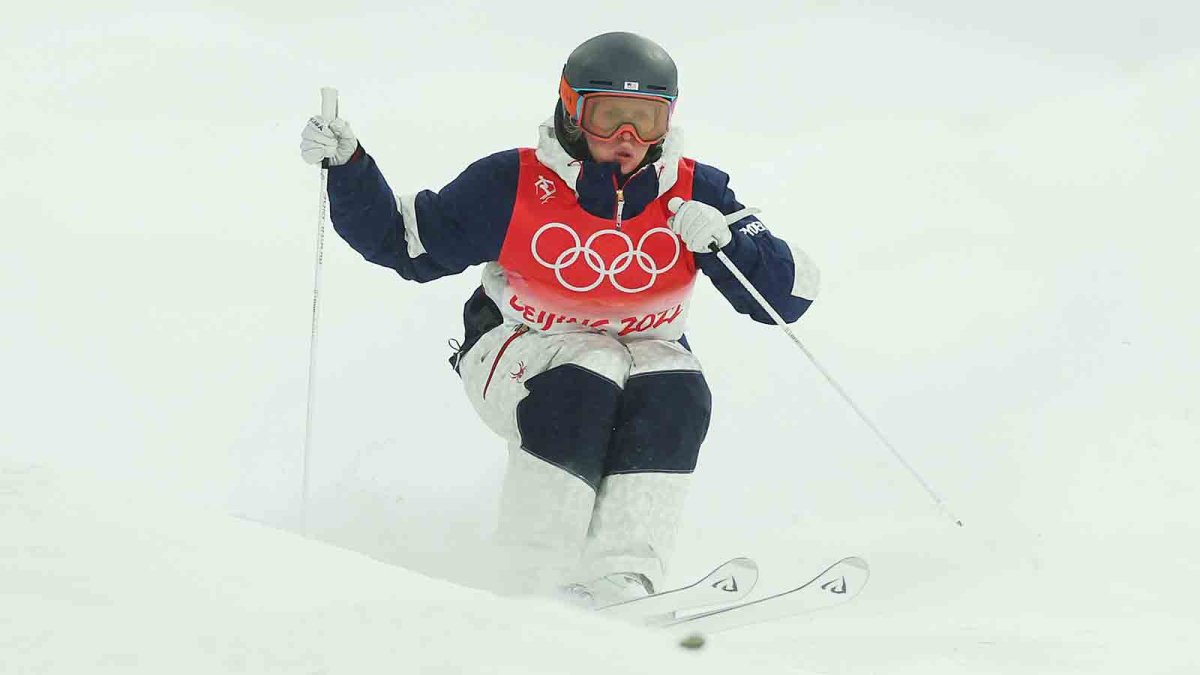 Five U.S. Skiers Advance to Moguls Final at 2022 Winter Olympics - Vimarsana News