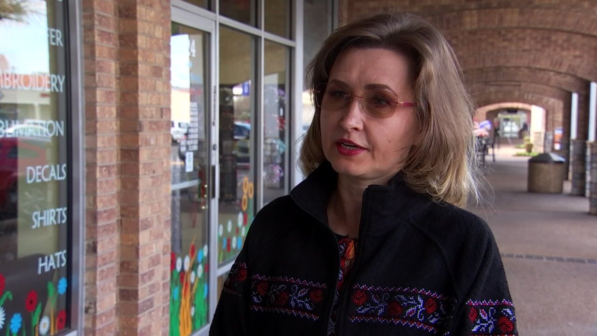 Ukrainian Supporters in DFW Prepare Humanitarian Aid, Send Messages of Support 6,000 Miles Away - Vimarsana News